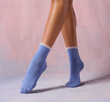 Load image into Gallery viewer, Tavi Aria Grip- Soft Blue