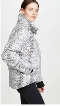 Load image into Gallery viewer, Varley Highland Jacket - Grunge Snake